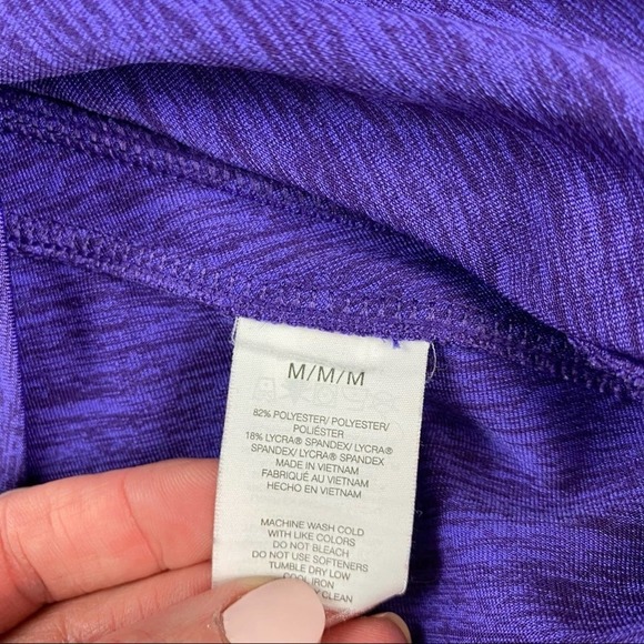 FILA Racer Back Workout Tank w built in bra - Picture 10 of 11